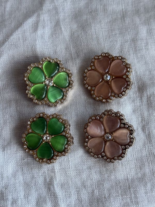 Blomst med bling i tigereye