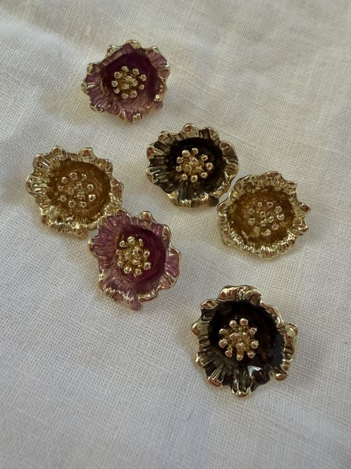 Hovedbilde Sorte metall blomster
