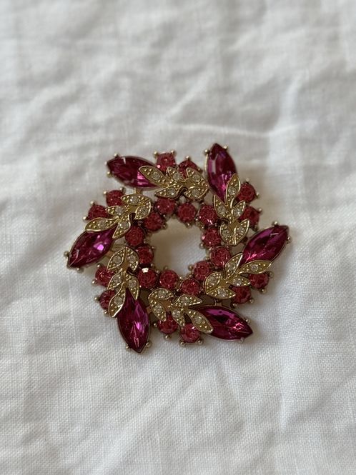 Hovedbilde Brosje - rosa krans