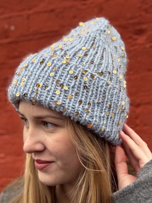 Amy Hat