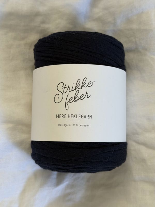 Mere Garn - Navy 89