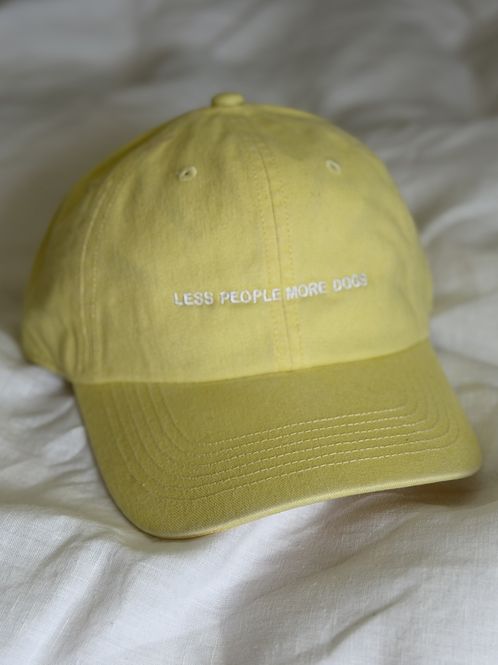 Hovedbilde Less people more dogs - caps